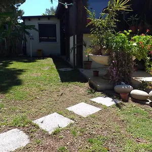 Brezza Di Mare In Con Giardino E ,casa Vacanze Al Mare Quartu SantʼElena