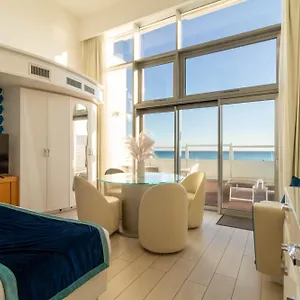 New Bussola Guest house