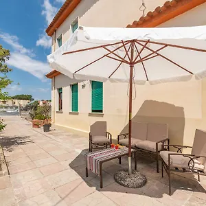 Casa Lupa Magnifica Con Giardino Quartu SantʼElena